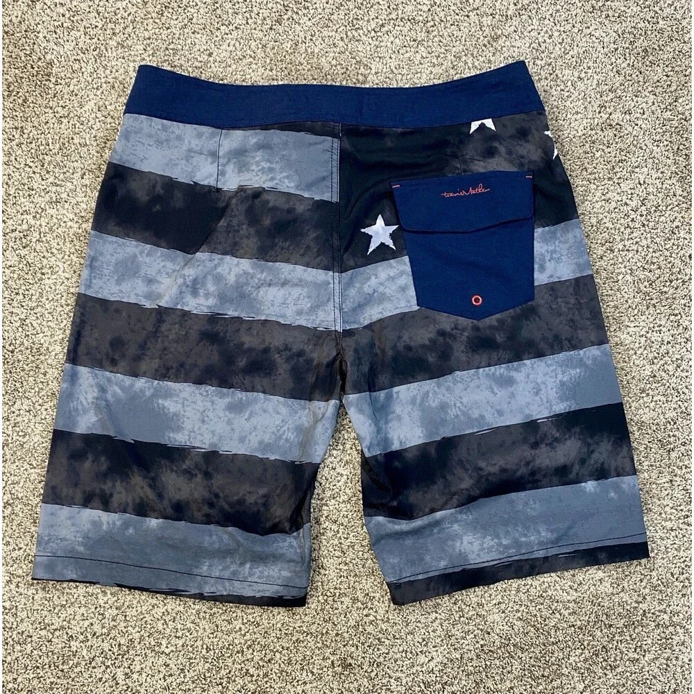 Travis Mathew American Flag Board Shorts Men’s 34 Swim USA Americana Performance